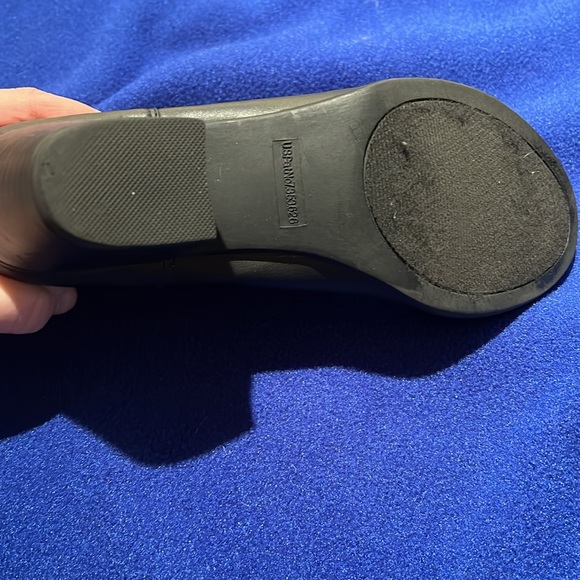 Maurices black ankle boots, great condition low heel boots/snap buckle size 9 - Picture 11 of 12